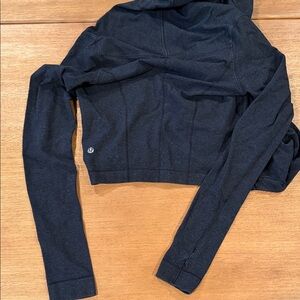 Lululemon charcoal gray long sleeve